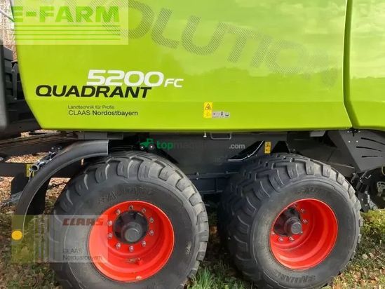 Empacadora gigant - Claas - quadrant 5200 fc tandem