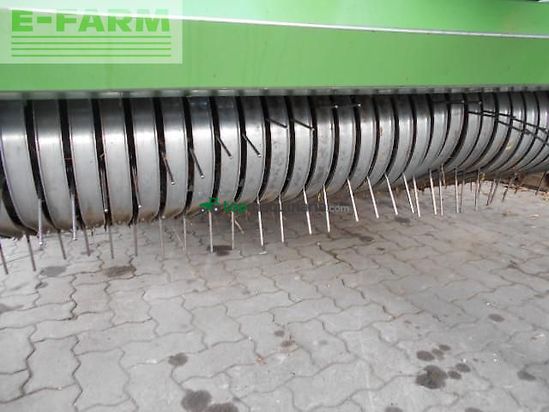 Empacadora gigant - Krone - rundballenpresse comprima v180xc
