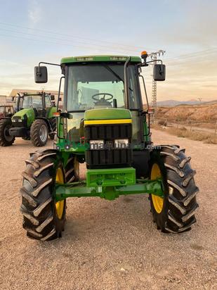Tractor agrícola - John Deere - 6110