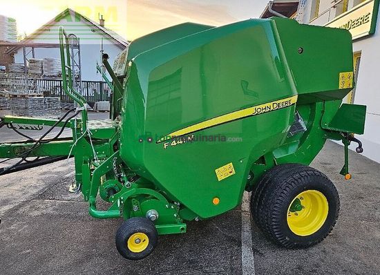 Empacadora gigant - John Deere - f441 m