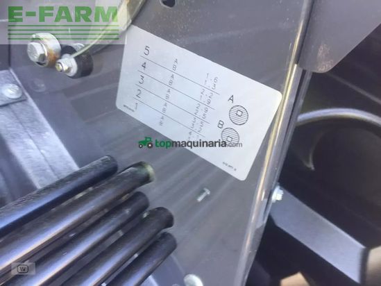 Empacadora gigant - Claas - rollant 520 rc