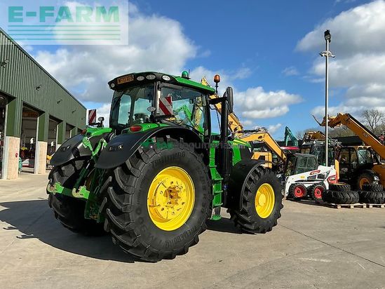 Tractor agrícola - John Deere - 6215r premium edition tractor (st26204)