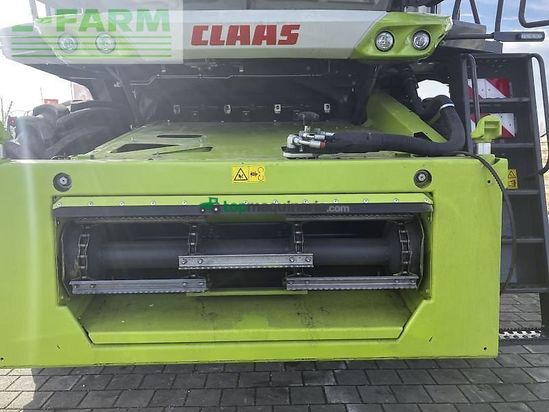 Cosechadora de Cereal - Claas - trion 750 + v770