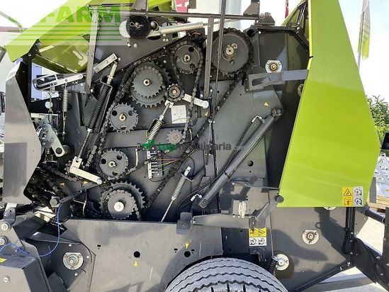 Empacadora gigant - Claas - rollant 520 rc cnob-edition