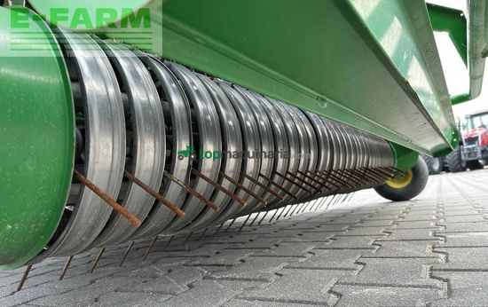 Empacadora gigant - John Deere - c 440 r