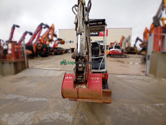 Miniexcavadora TAKEUCHI TB215R