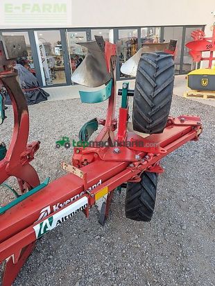 Arado - Kverneland - es100 4schar 28er doppelrad