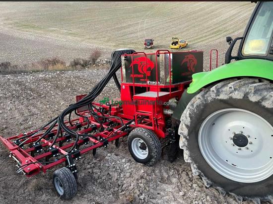 Sembradora combinada Panther fertilizante y semilla