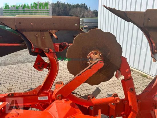 Arado - Kuhn - varimaster 152