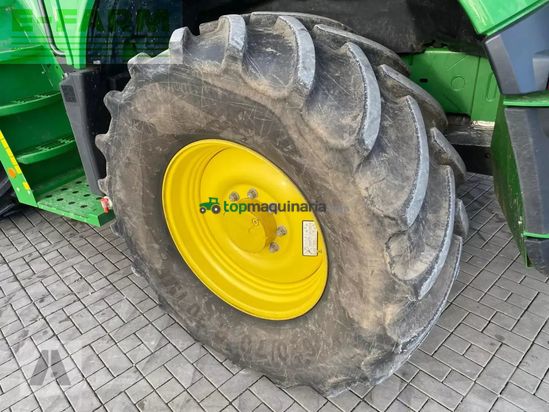 Cosechadora de Cereal - John Deere - 8400i