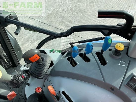 Tractor agrícola - New Holland - t4.95 tractor (st24547)