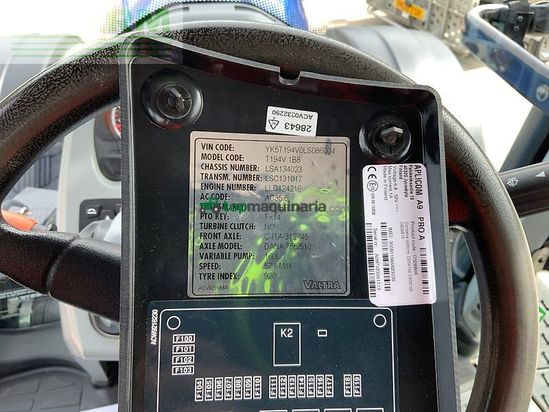 Tractor agrícola - Valtra - t194 versu tractor (st26215)