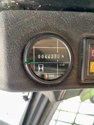 MINI CARGADORA JCB ROBOT 160