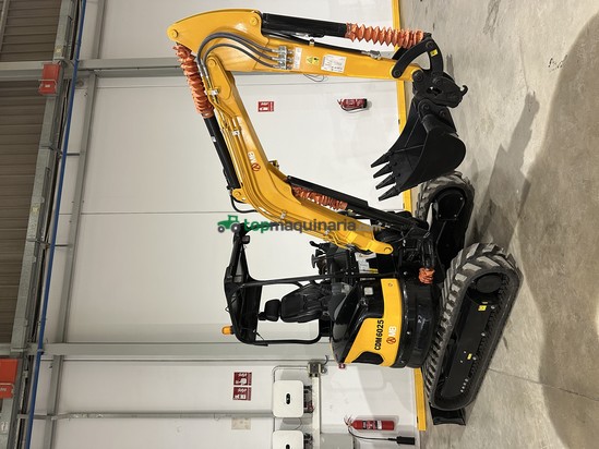 Excavadora  MB CDM6025