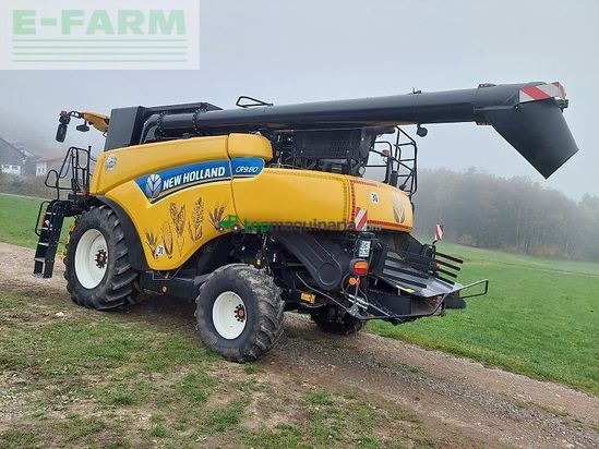 Cosechadora de Cereal - New Holland - cr 9.80