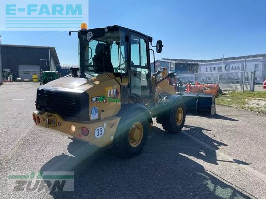 Minicargadora - Caterpillar - 907m