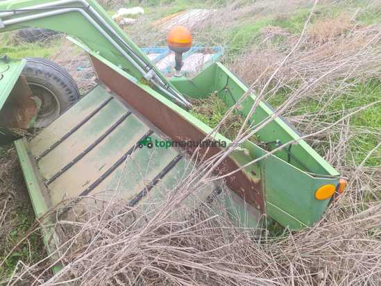 Equipo de siega;  Segadora frontal Maschio y trasera Krone 