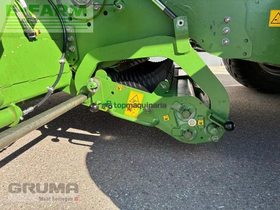 Empacadora gigant - Krone - big pack 1270 xc multi bale prechop