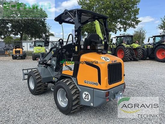 Minicargadora - Giant - g2500 hd