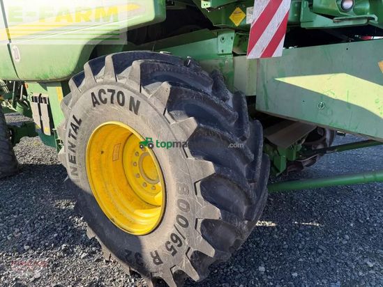 Cosechadora de Cereal - John Deere - w 540