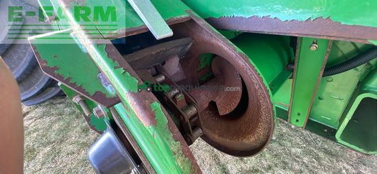 Cosechadora de Cereal - John Deere - T670