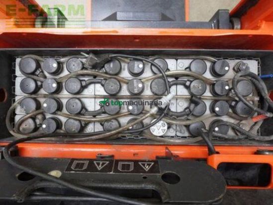 Elevadora - Linde - t 28 l 1152