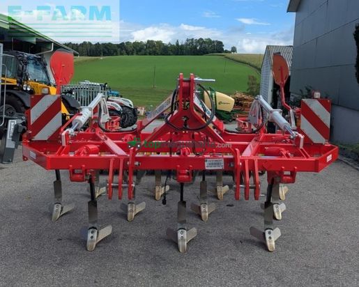 Cultivador - Pöttinger - synkro 3030 nova grubber