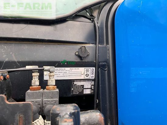 Tractor agrícola - New Holland - t6080 tractor (st27630)