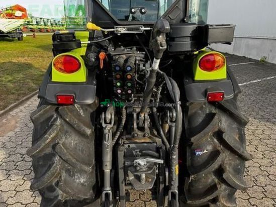 Tractor agrícola - Claas - nexos 240 s