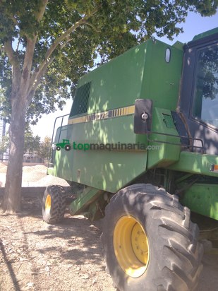 Cosechadora de Cereal - John Deere - 1072