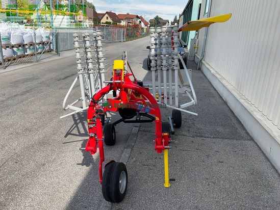 Rastrillo - Pöttinger - TOP 342