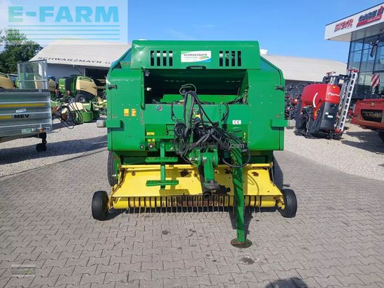 Empacadora gigant - John Deere - 678