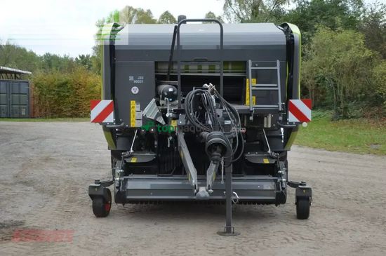 Empacadora gigant - Claas - rollant 630 rc uniwrap