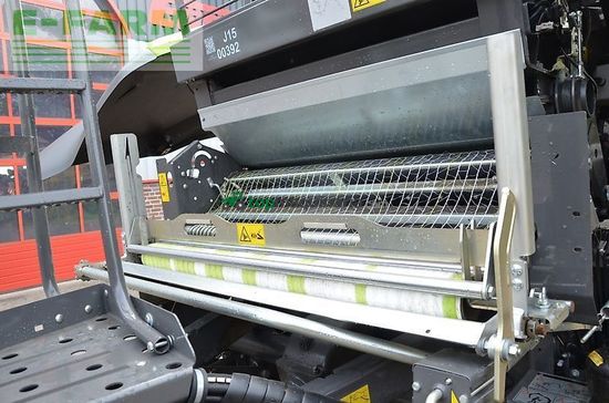 Empacadora gigant - Claas - variant 585 rc pro