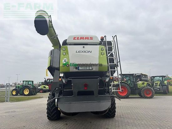 Cosechadora de Cereal - Claas - lexion 8700 tt + v1230