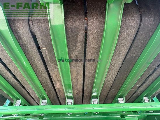 Empacadora gigant - John Deere - v 451 m