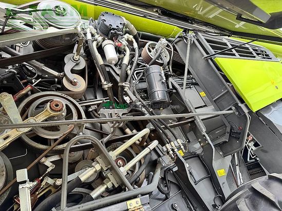 Cosechadora de Cereal - Claas - lexion 8700tt + v1080