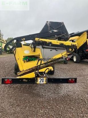 Cosechadora de Cereal - New Holland - cr 980