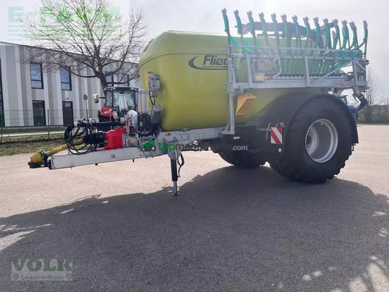 Esparcidor - Fliegl - pfw 9000 poly line einachs