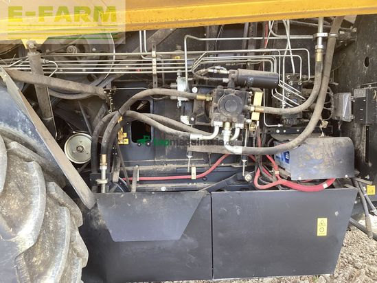 Cosechadora de Cereal - New Holland - tc 5070