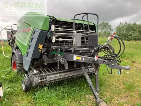 Empacadora gigant - Fendt - rotana 130 f combi