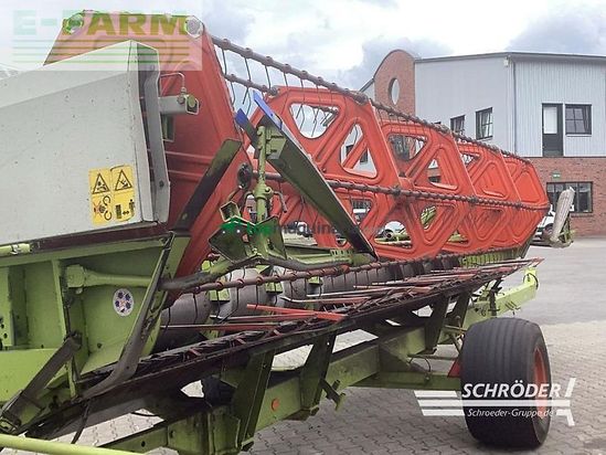 Cosechadora de Cereal - Claas - dominator 360 mega + c 600 schneidwerk