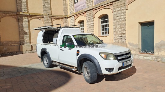 Ford Ranger con sistema de fumigación 