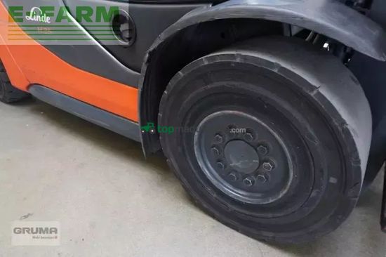 Elevadora - Linde - h 35 d 1202