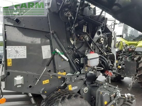Empacadora gigant - Claas - presse variant 560 rc pro
