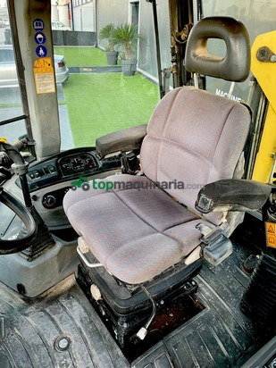 Retroexcavadora -  New Hollan LB95BT