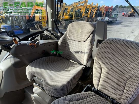 Tractor agrícola - John Deere - 6215r tractor (st24593)