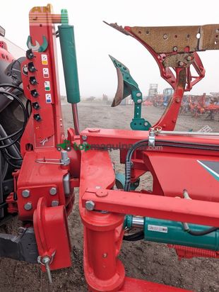 Arado - Kverneland - 3400b-100 vario 6schar