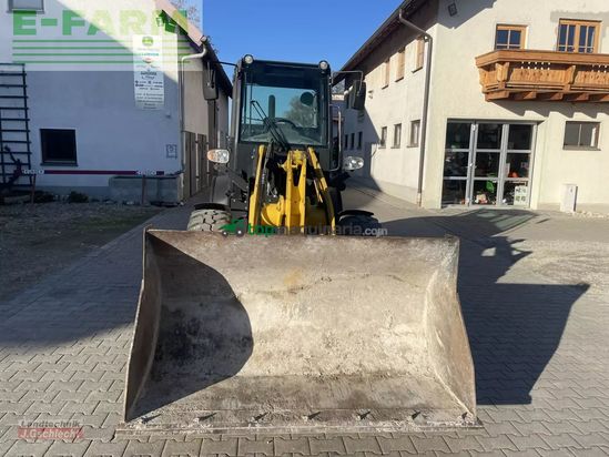 Minicargadora - Komatsu - wa 80m-7