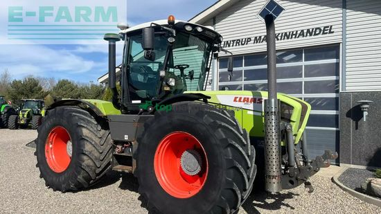 Tractor agrícola - Claas - xerion 3800 med frontlift